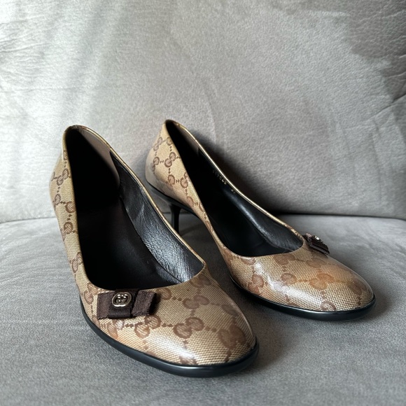 Authentic Gucci shoes Canvas - Picture 1 of 5